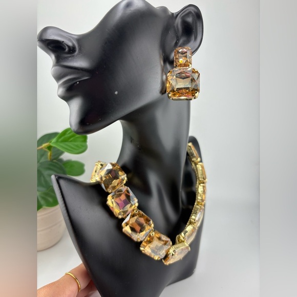 Gold Crystal Statement Necklace & Earring Set - Picture 4 of 8